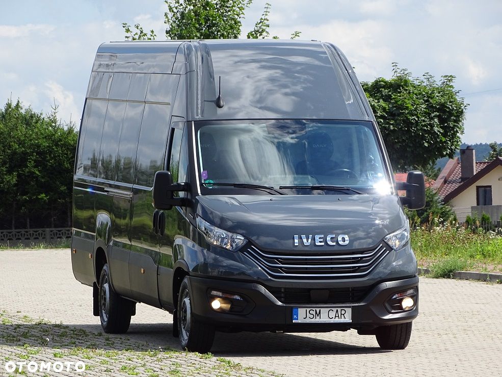 Iveco Daily 35S18 L4H3 3.0 180 Blaszak Furgon UNIKAT!! 77 Tyś.km. JAK NOWY!! Salon PL 1 Wł.!! - 4