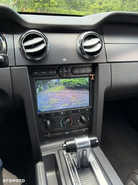 Ford Mustang 4.6 V8 GT - 17