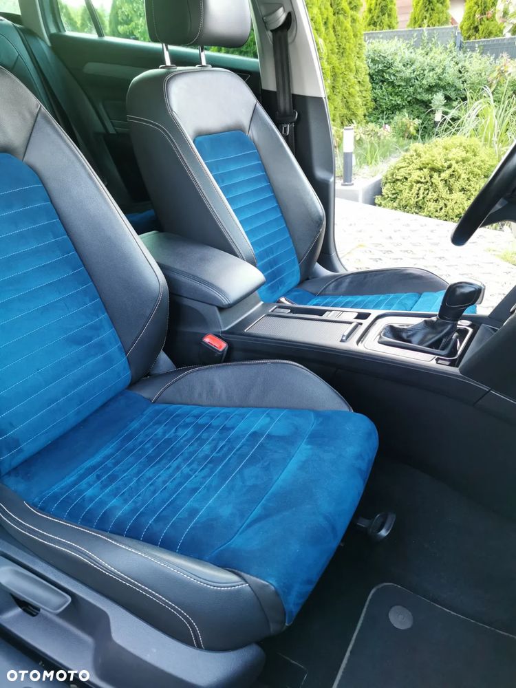 Volkswagen Passat 2.0 TDI SCR DSG Business - 12