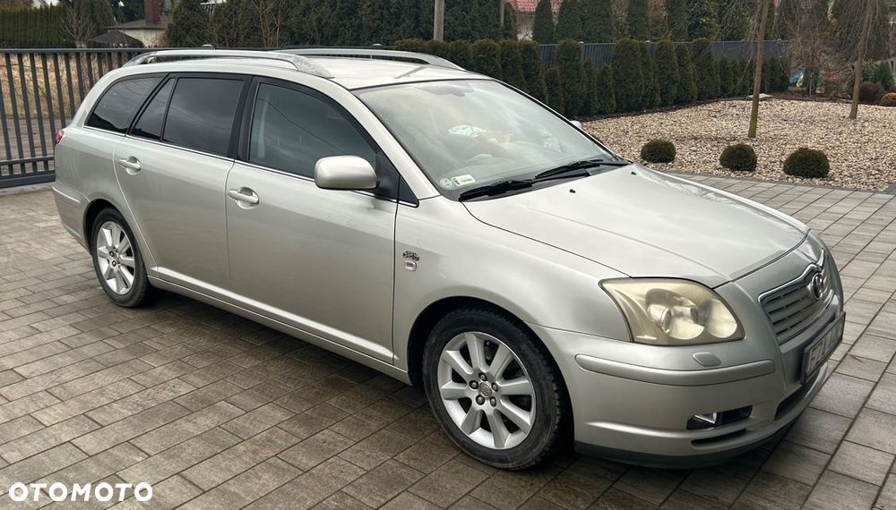 Toyota Avensis - 6