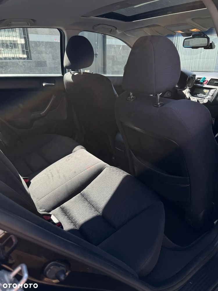 Honda Accord 2.0 Executive - 10