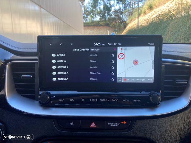Kia Ceed 1.6 CRDi ECO-Dynamics+ (48V Mild-Hybrid) Platinum Edition - 25