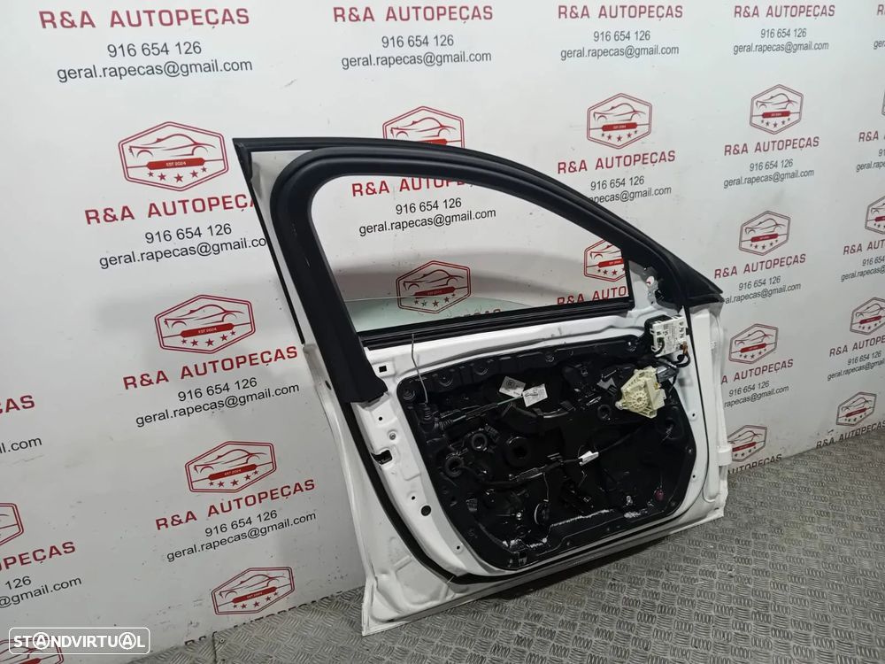 Porta Frente Frontal Esquerda Mercedes Class C W205 Original - 7