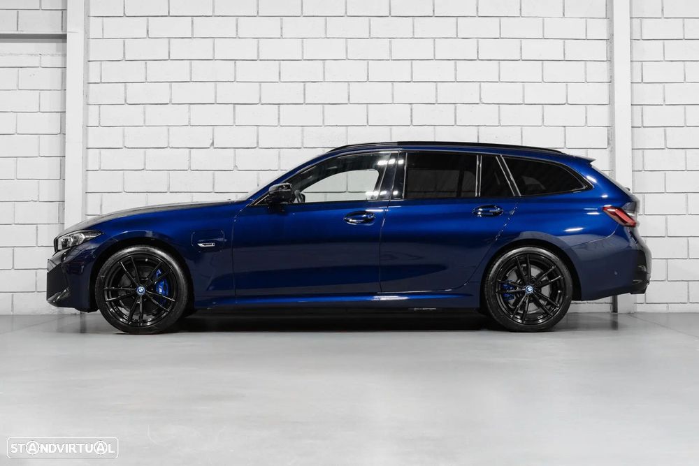 BMW 330 e Pack Desportivo M Auto - 4
