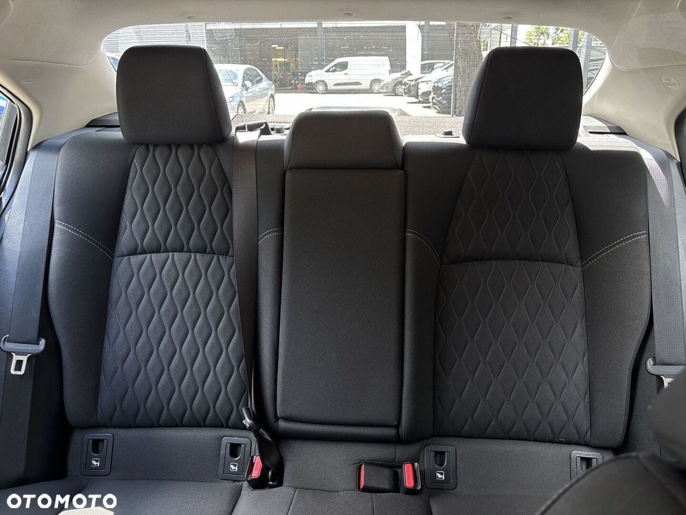 Toyota Corolla - 13