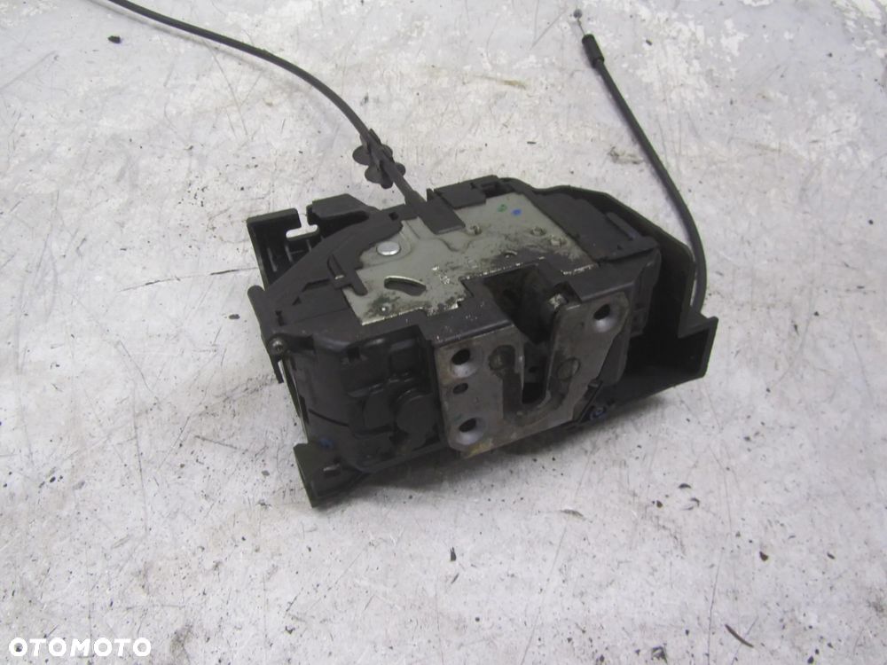 Renault Master III 2.3 DCI zamek drzwi drzwi prawy przód - 3