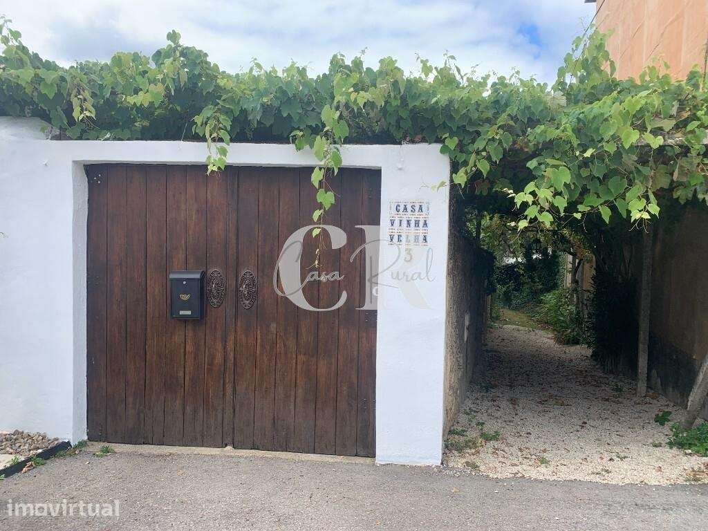 Linda moradia isolado em pedra, com 2 a 3 quartos, situada na aldeia p - Grande imagem: 2/33