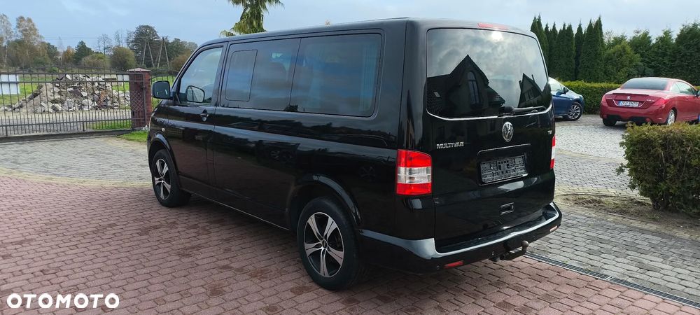 Volkswagen Multivan - 7