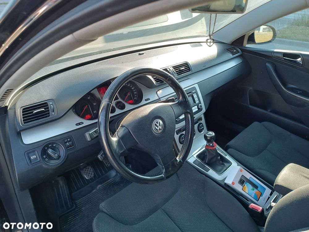Volkswagen Passat - 3