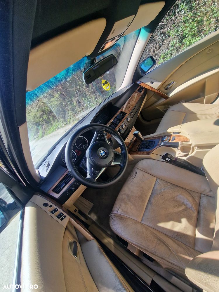 BMW Seria 5 520d Aut. Special Edition - 7