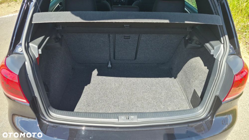 Volkswagen Golf - 15