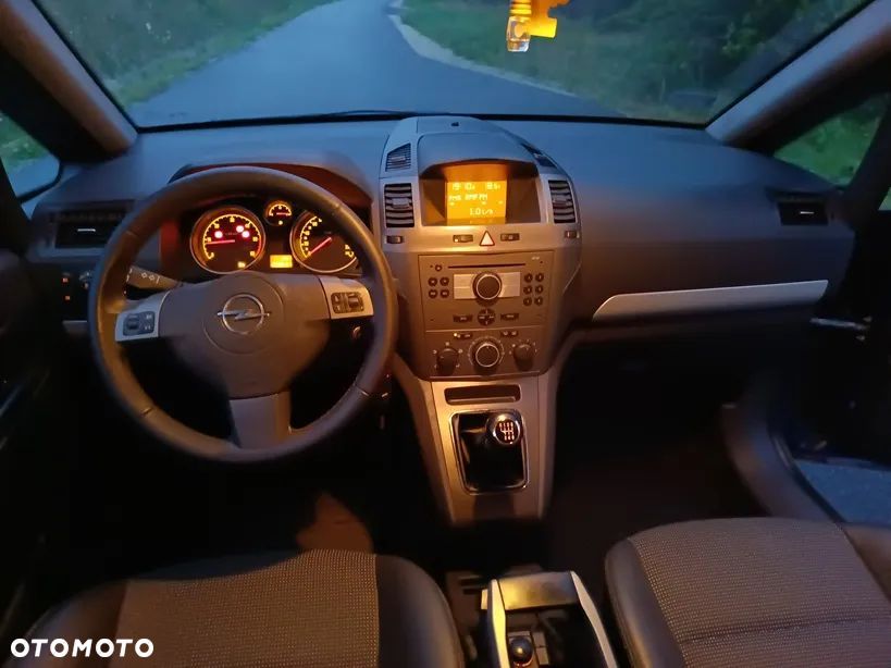 Opel Zafira - 5