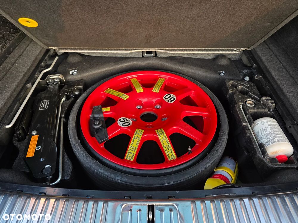 Porsche Cayenne - 32