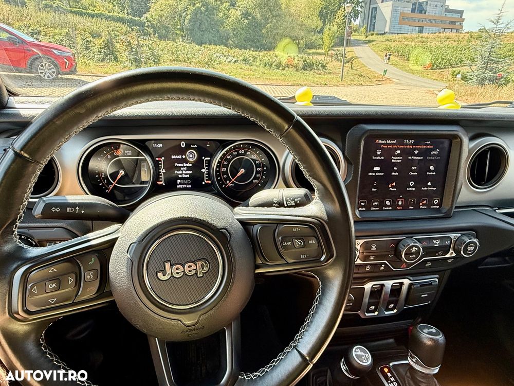 Jeep Wrangler - 4