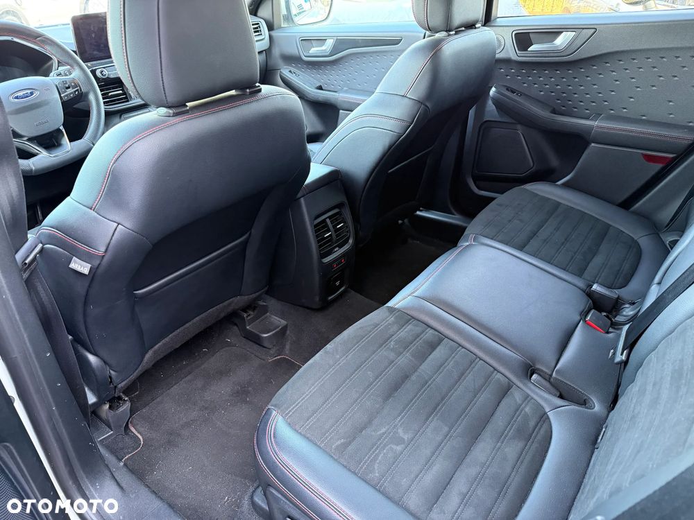 Ford Kuga 2.0 TDCi FWD ST-Line - 26