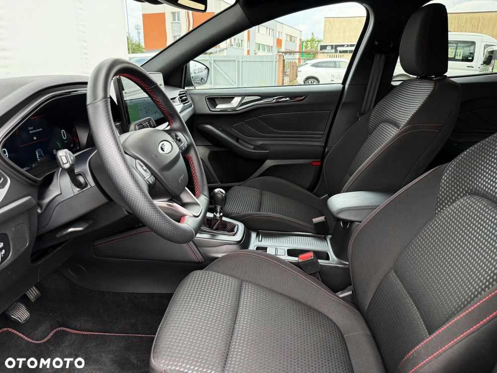 Ford Focus 1.0 EcoBoost mHEV ST-Line X - 16