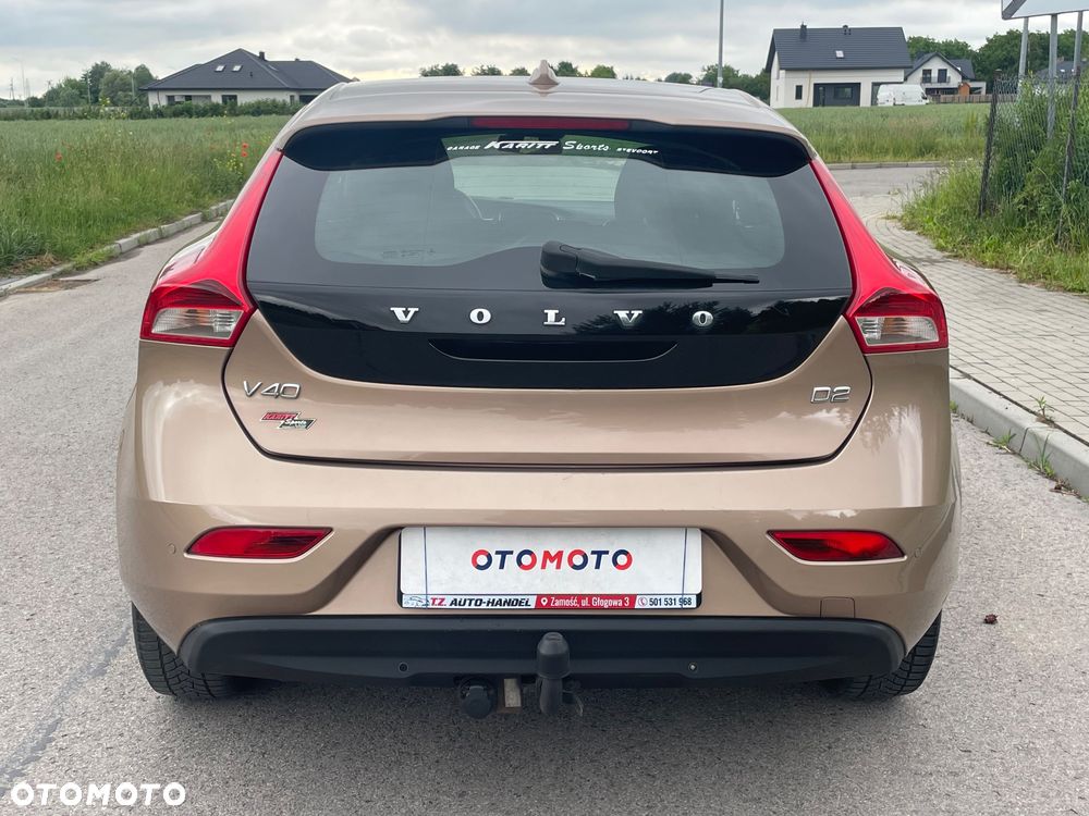 Volvo V40 D2 Momentum - 27