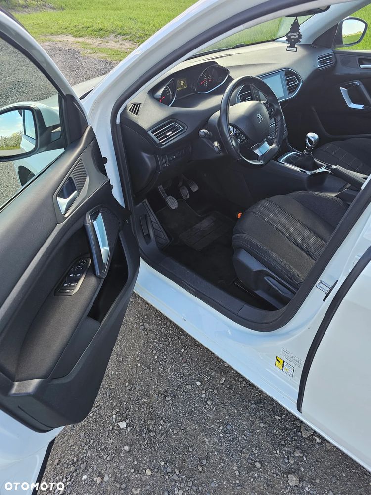 Peugeot 308 - 9