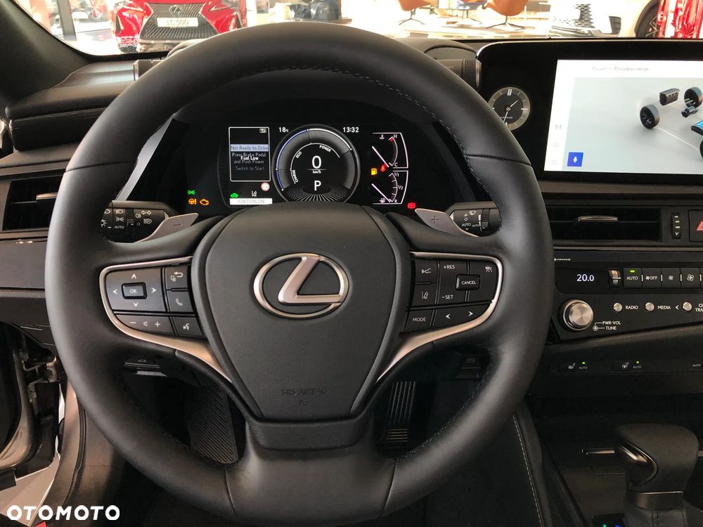 Lexus ES 300h Business Edition - 14