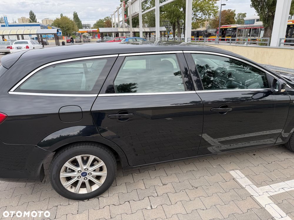 Ford Mondeo 1.6 T Gold X Plus - 4