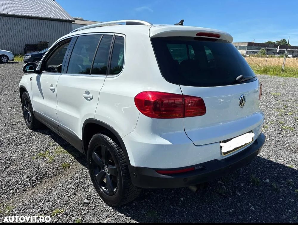 Volkswagen Tiguan - 2