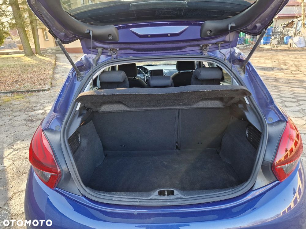 Peugeot 208 Blue-HDi 100 Stop&Start Style - 11
