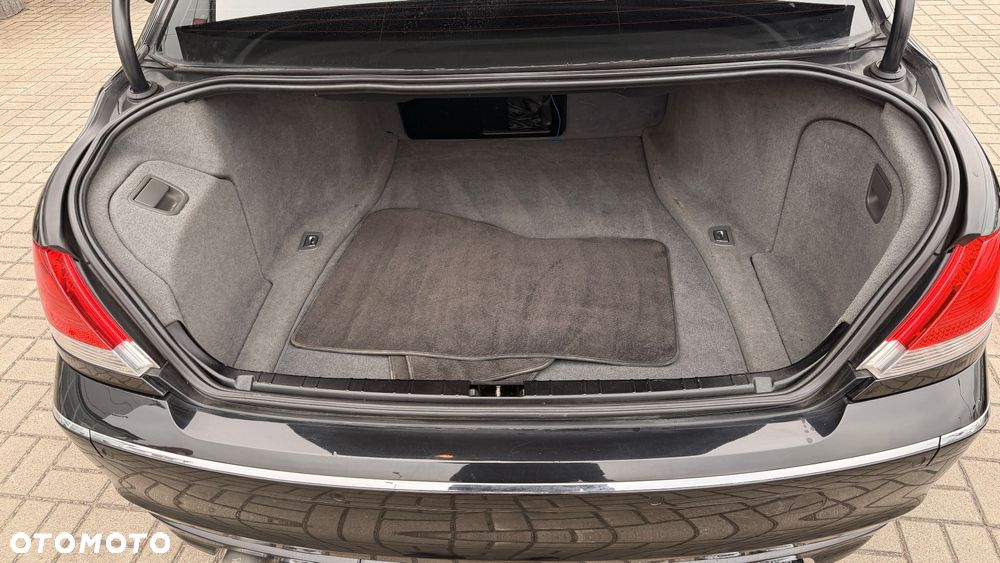 BMW Seria 7 740i - 16