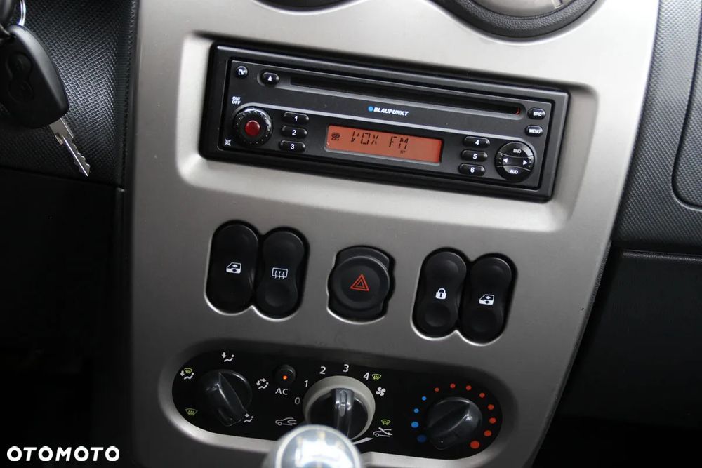Dacia Sandero Stepway 1.6 - 26