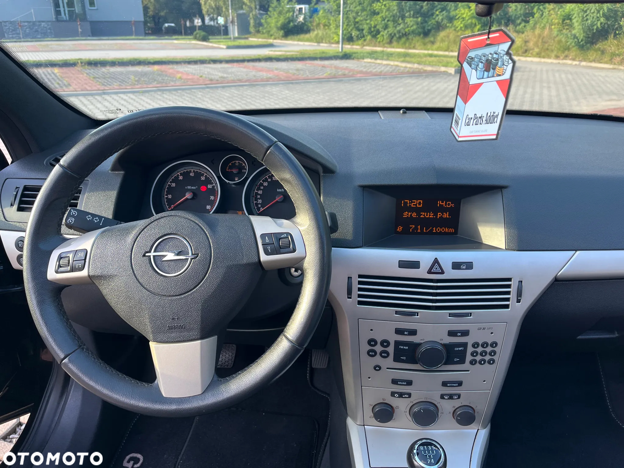 Opel Astra GTC 1.8 - 22