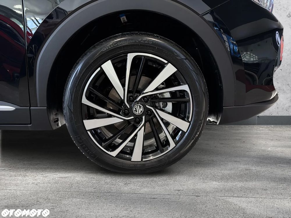 MG ZS Hybrid+ - 18