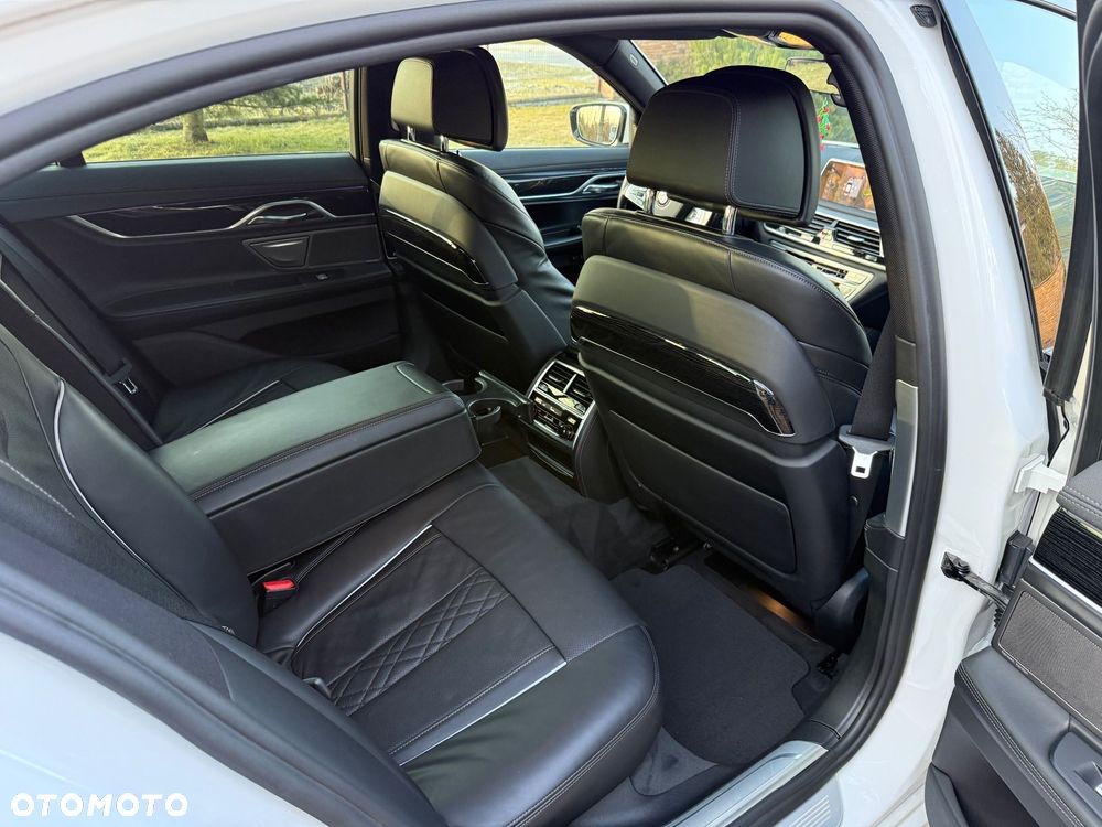 BMW Seria 7 - 23