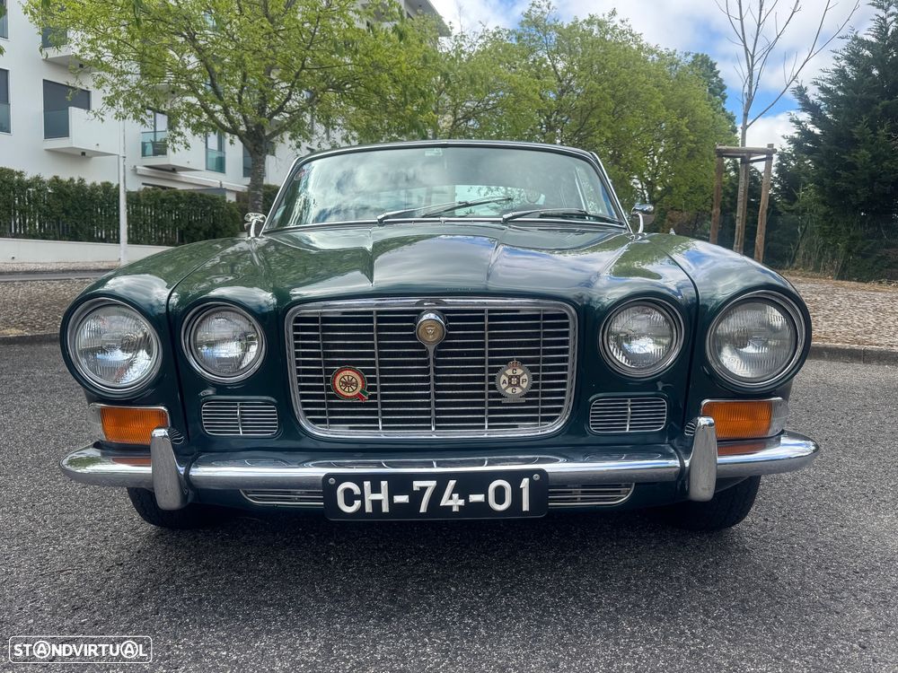Jaguar XJ - 1