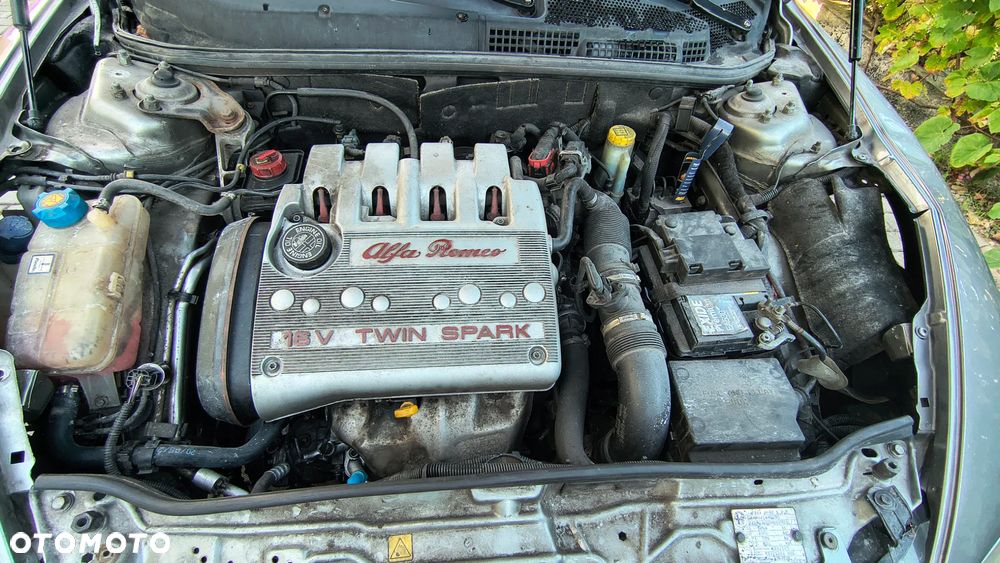 Alfa Romeo 147 1.6 T.S Progression - 13