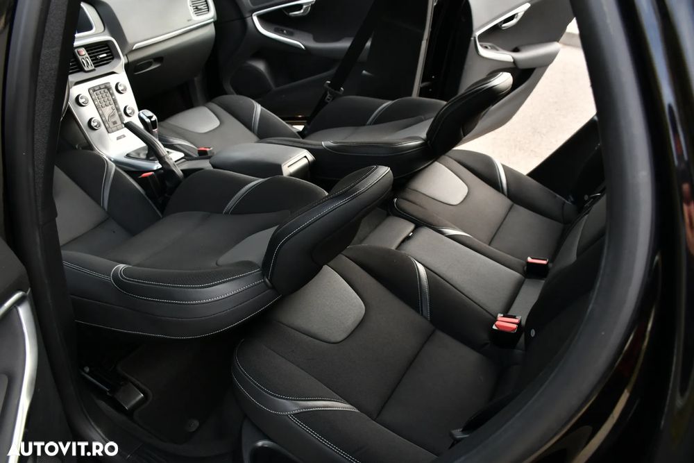 Volvo V40 D2 Summum - 20