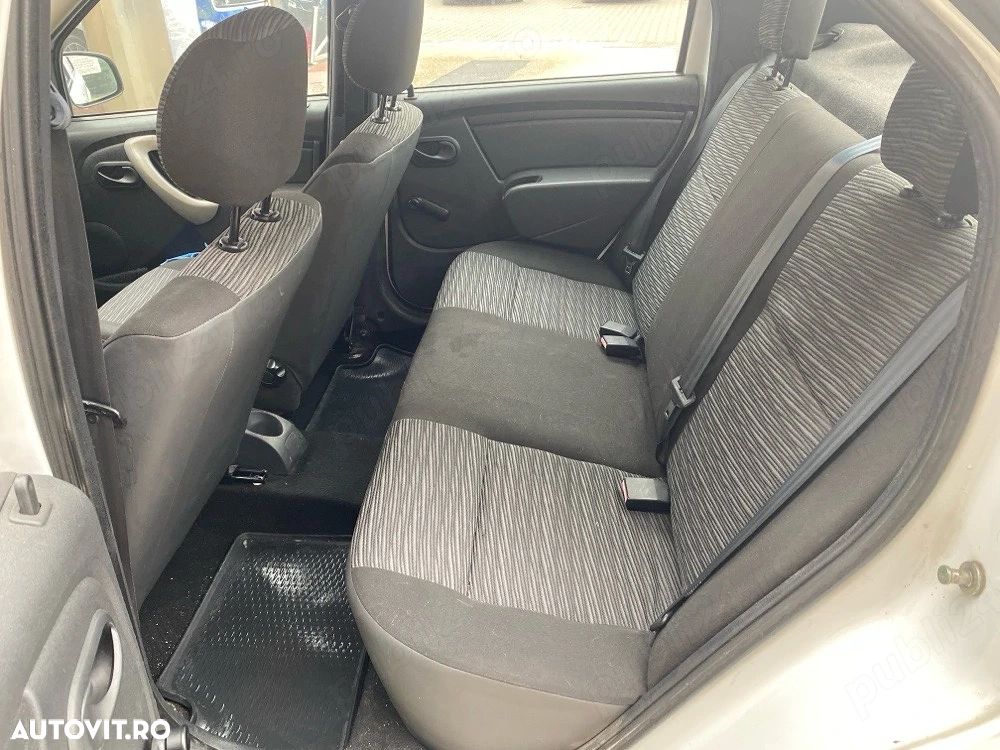 Dacia Logan 1.6 MPI Preference - 6