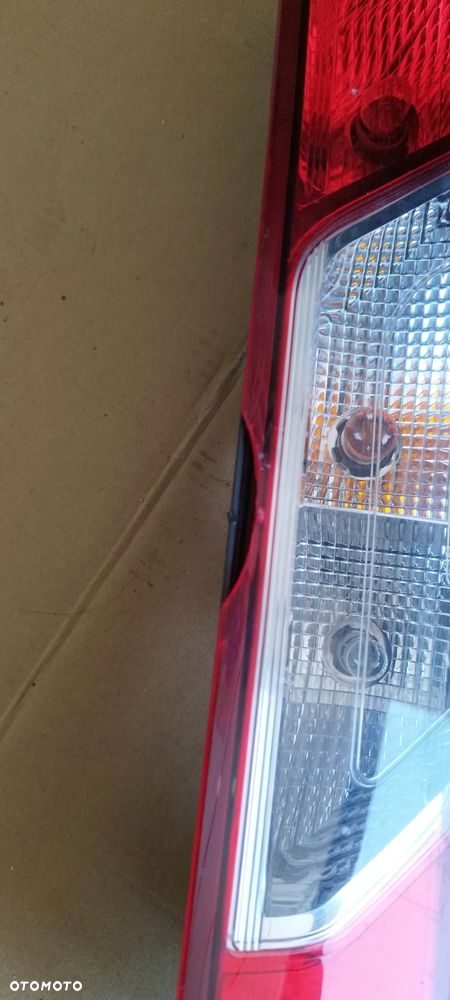 lampa tył connect mk2 grand tourneo - 2