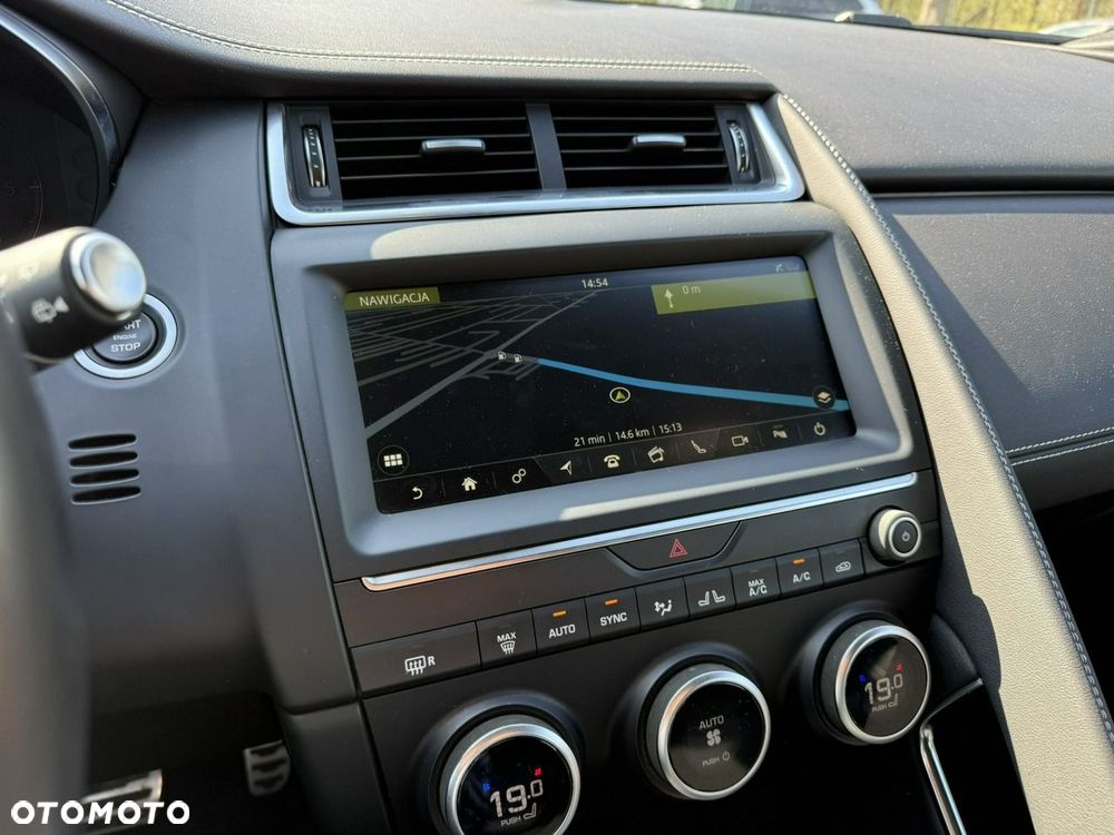 Jaguar E-Pace - 31