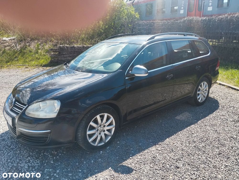 Volkswagen Golf - 2