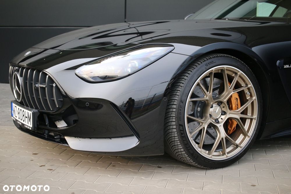 Mercedes-Benz AMG GT - 11