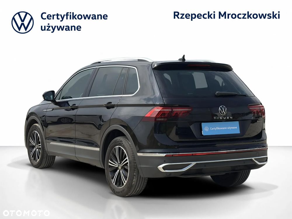 Volkswagen Tiguan 2.0 TSI 4Mot Elegance DSG - 4