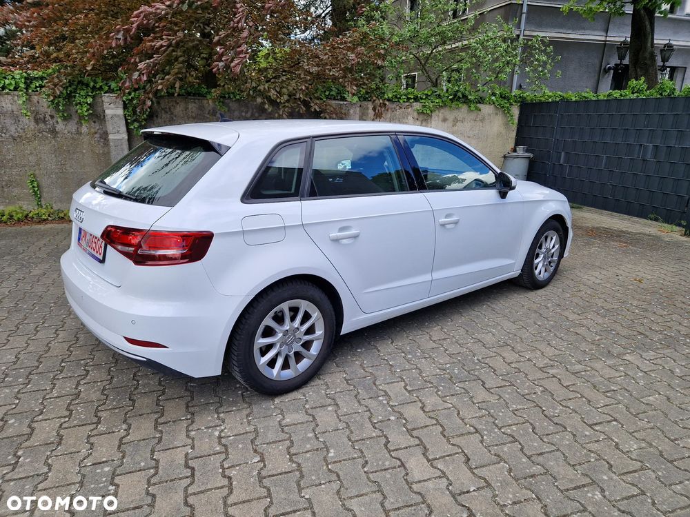 Audi A3 Sportback 1.5 TFSI Sport - 4
