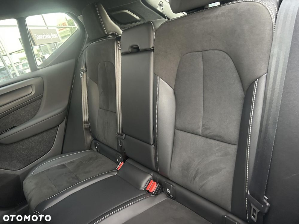 Volvo XC 40 B4 B R-Design - 18