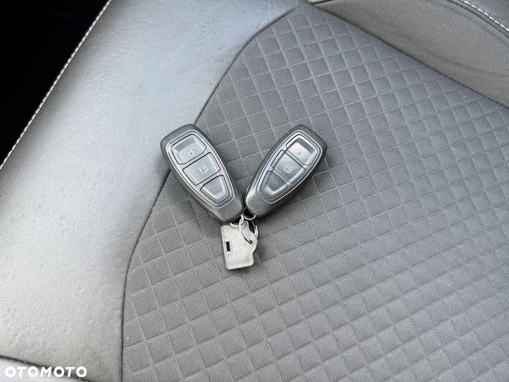 Ford EcoSport 1.0 EcoBoost TITANIUM - 29
