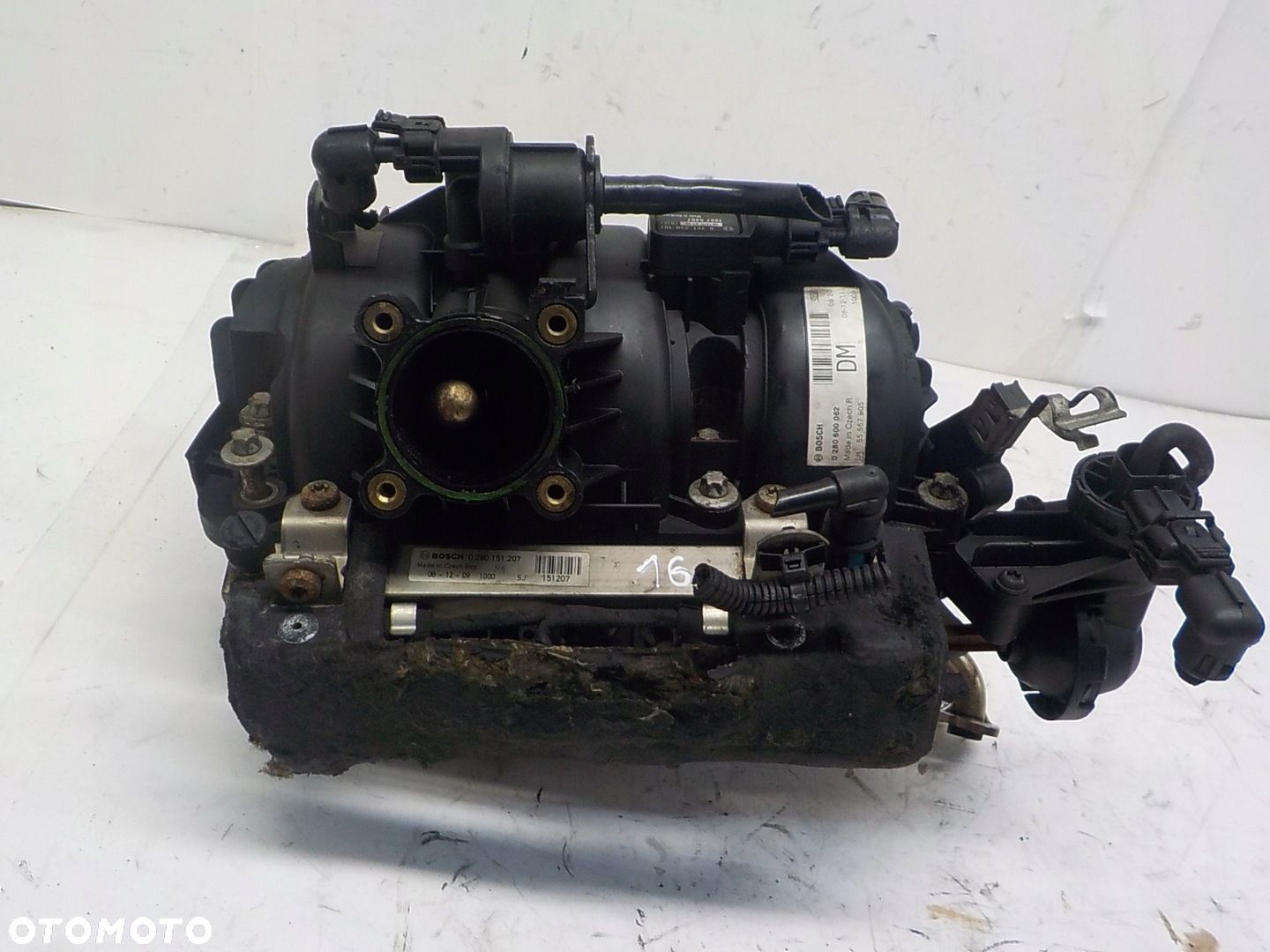OPEL CORSA C D AGILA A 1.0 Z10XEP KOLEKTOR SSĄCY 55557905 - 1