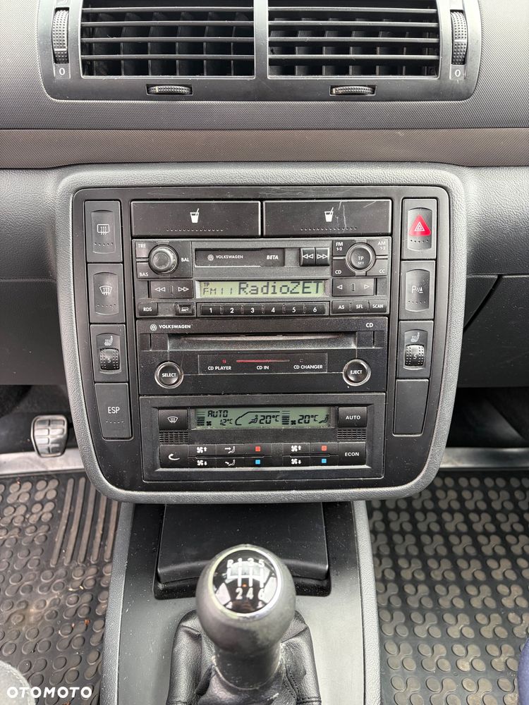 Volkswagen Sharan - 11