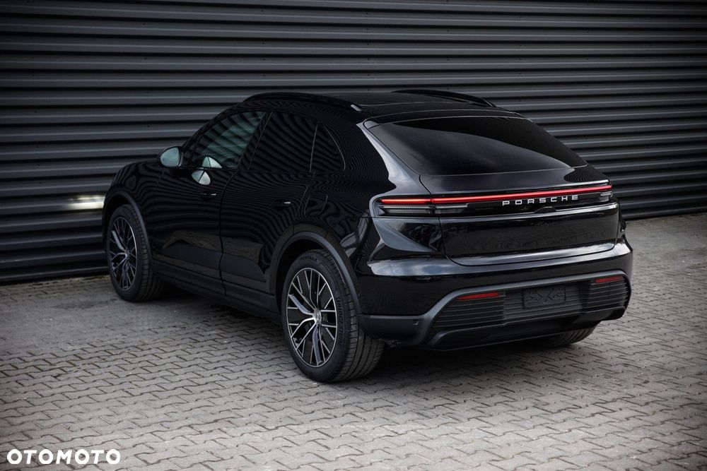 Porsche Macan - 18