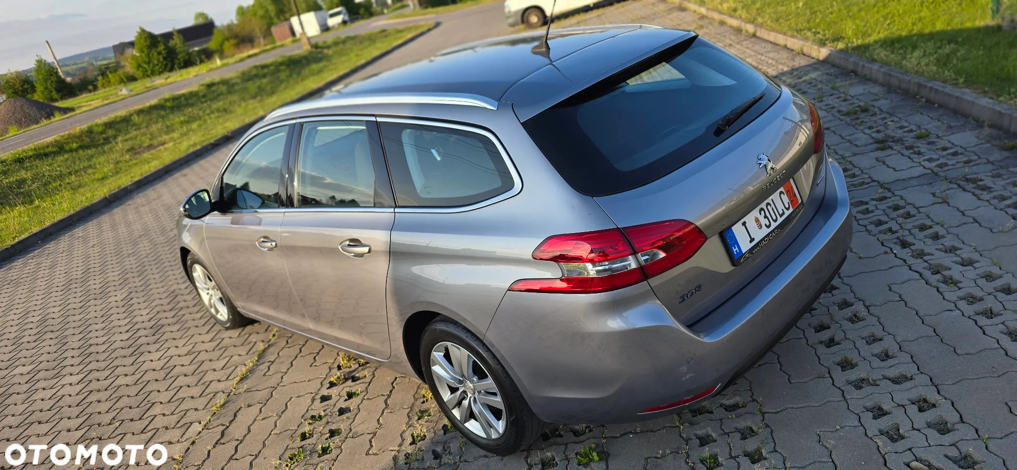 Peugeot 308 SW BlueHDi 120 Stop & Start Style - 19
