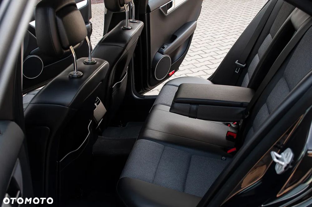 Mercedes-Benz Klasa C 200 Kompressor Automatik Avantgarde - 27