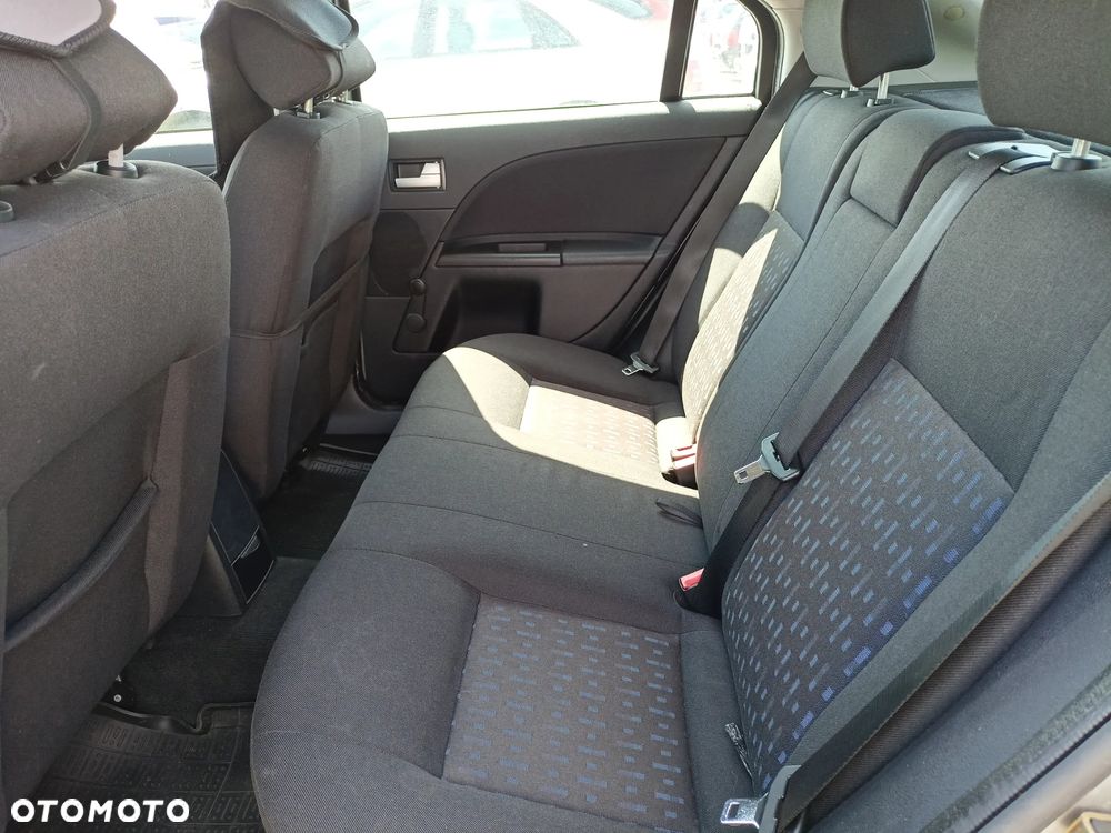 Ford Mondeo - 14