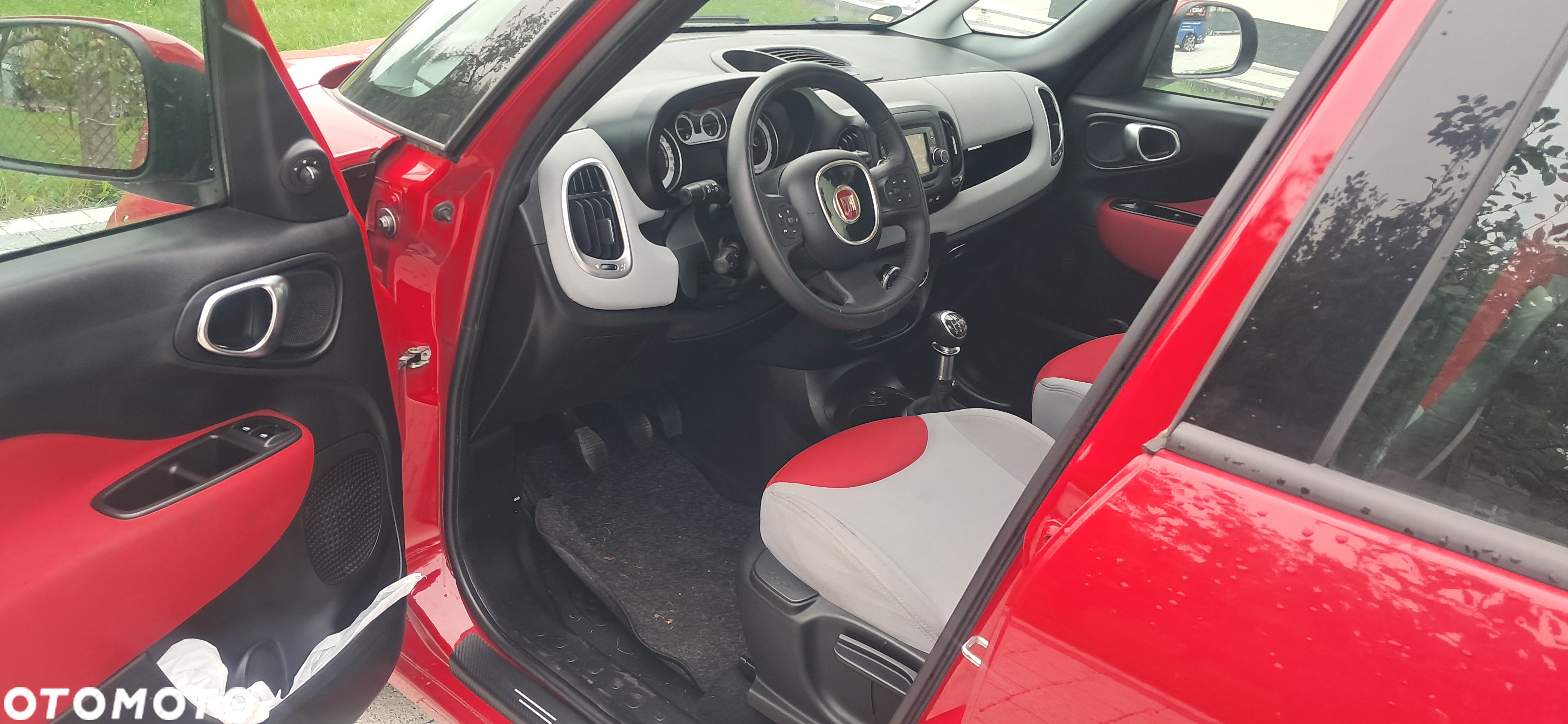 Fiat 500L 1.4 16V (RED) - 11